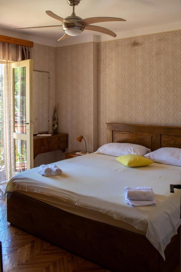 Stone House Dioniz Villa Brnistrova Exterior foto