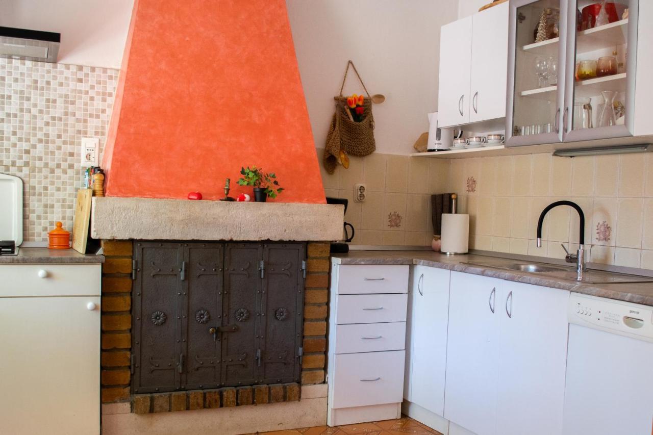 Stone House Dioniz Villa Brnistrova Exterior foto